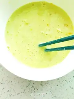 Make Eggs and potatoes step 2