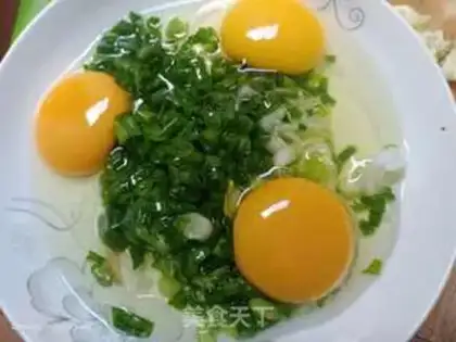 Make Onion fried eggs step 0