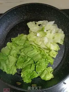 Make Garlic lobster noodles step 2