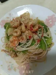 Make Garlic lobster noodles step 9