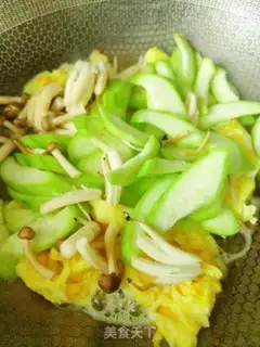 Make Egg melon soup step 5