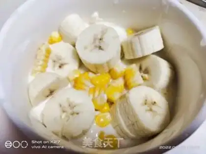 Make Corn banana yogurt step 2