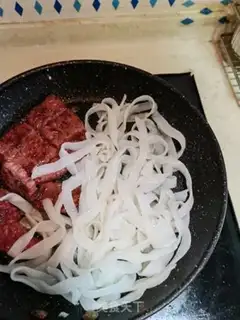 Make Black pepper steak fried river powder step 5