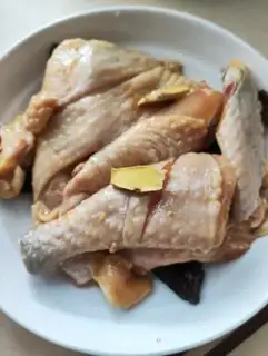 Make A chicken with a sheep belly step 4