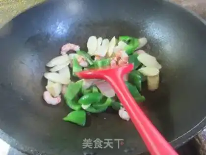 Make Shrimp tomatoes step 7