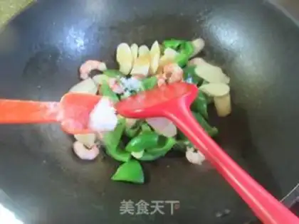 Make Shrimp tomatoes step 10