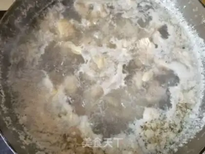 Make Potato-cooked chicken leg step 2