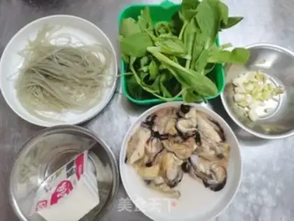 Make Soybean fan mussels soup step 0