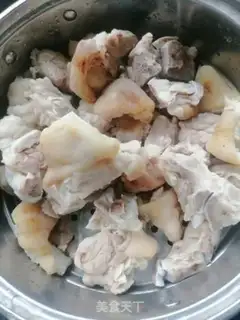 Make Red burning of pigs