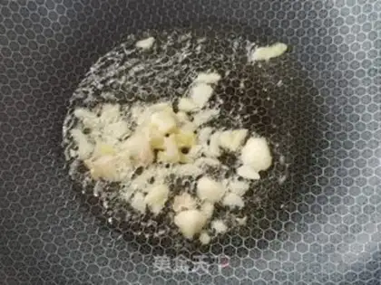 Make Soybean fan mussels soup step 3