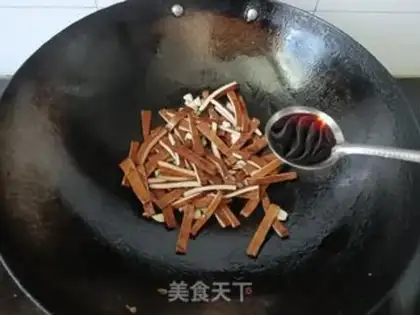 Make Scrambled eggs step 4
