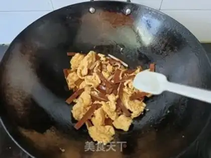 Make Scrambled eggs step 6