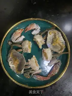 Make Crab cream steamed eggs step 1