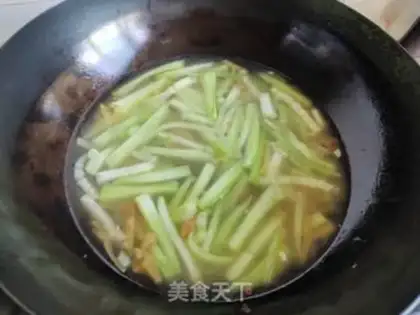 Make Shrimp smelt and melon soup step 4
