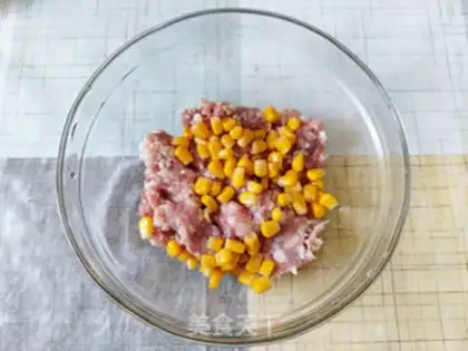 Make Meatloaf eggs step 2