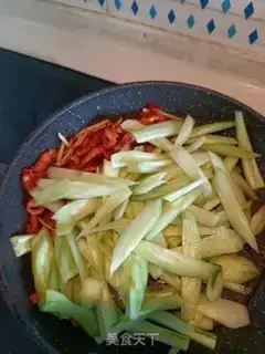 Make cucumber fried meat step 7
