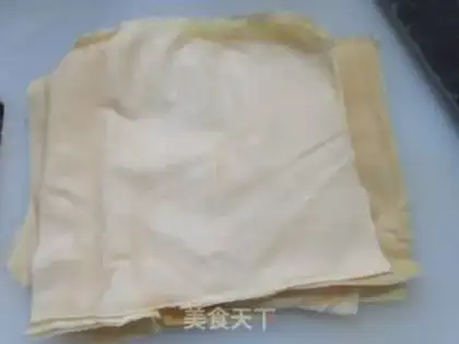 Make The gravy is white and a thousand packs step 9