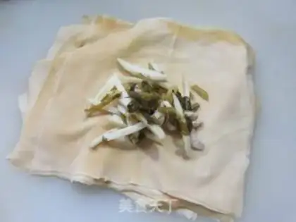 Make The gravy is white and a thousand packs step 11
