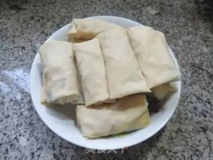 Make The gravy is white and a thousand packs step 13
