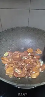 Make Garlic sprouts step 3