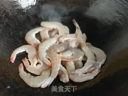 Make Spicy shrimp step 2