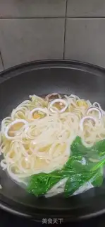 Make Seafood noodles step 8