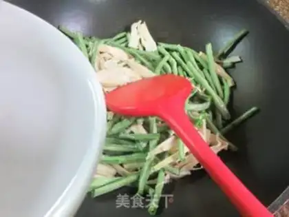 Make The water burns the beans step 2