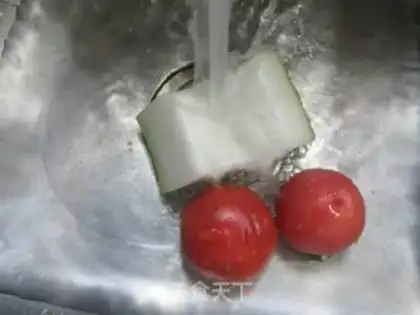 Make Tomatoes step 1
