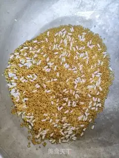 Make Pumpkin corn porridge step 0