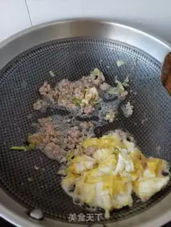 Make Fried egg soup step 4