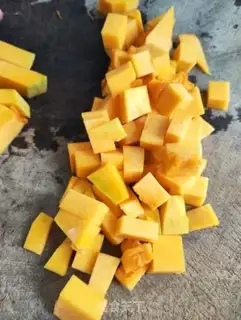Make Pumpkin corn porridge step 2