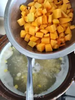 Make Pumpkin corn porridge step 5