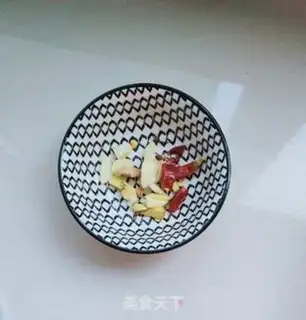 Make Moo-jee-poo-poo step 1