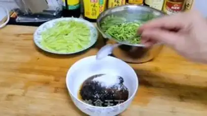 Make Garlic noodles step 0