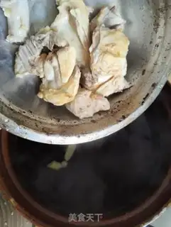 Make Spring chicken bone soup step 4