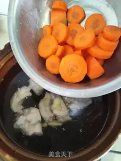 Make Spring chicken bone soup step 5