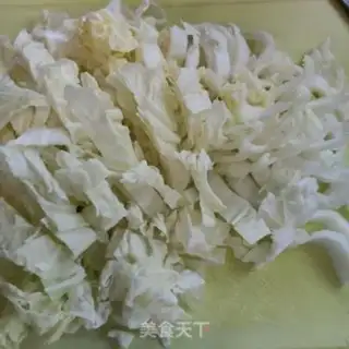 Make Egg cabbage soup step 1