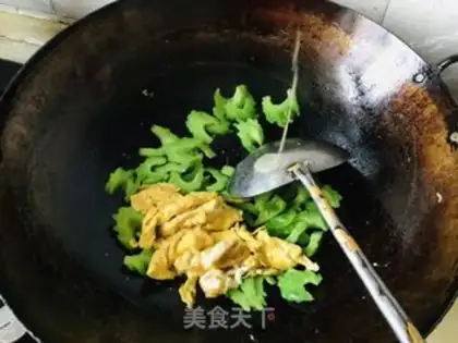 Make Scrambled eggs step 6