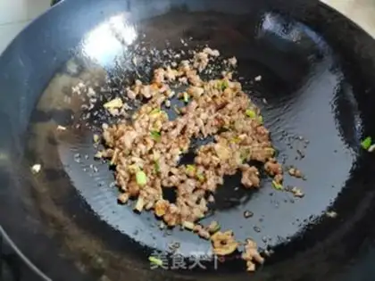 Make Meattail acorns step 6