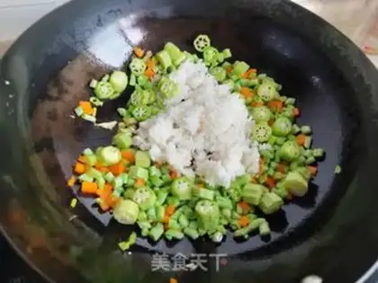 Make Autumn egg fried rice step 5