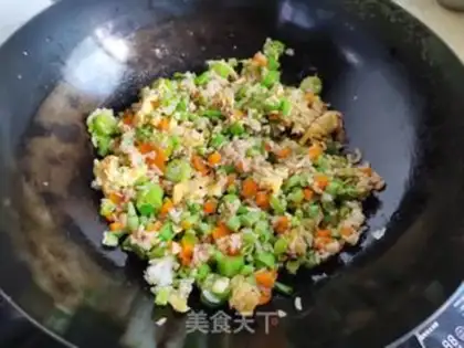 Make Autumn egg fried rice step 7