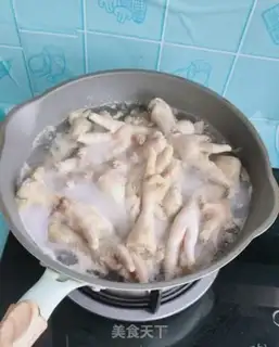 Make Pig hoofed chicken claws step 0