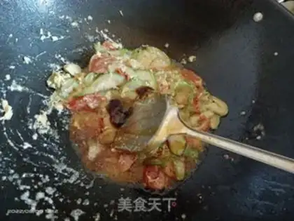 Make Pumpkin tomato fried eggs step 5