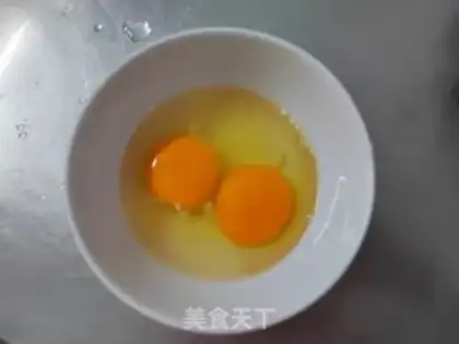 Make Scrambled eggs step 2