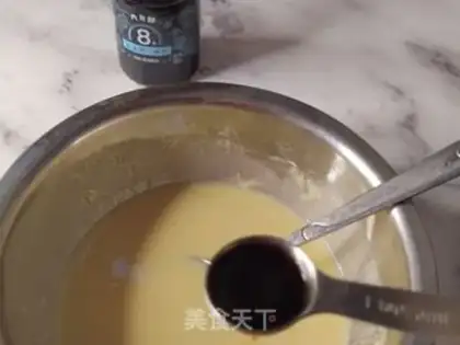 Make A green eggcake step 3