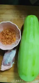 Make Shrimp melon soup step 0