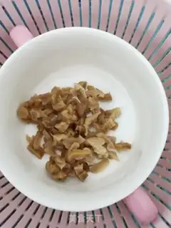 Make radish and egg fried rice step 2