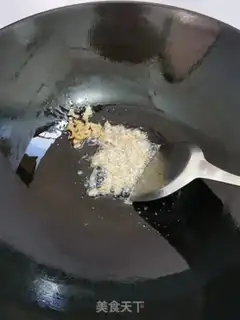 Make radish and egg fried rice step 3