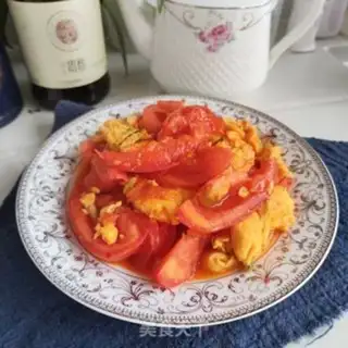 Make Tomato fried eggs step 7