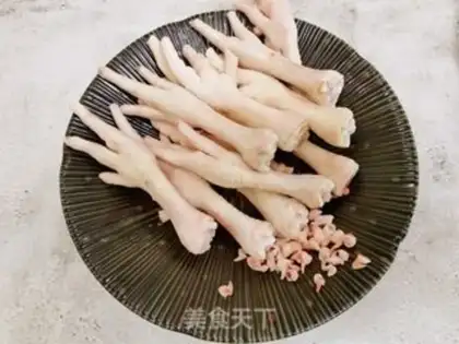 Make Pistol chicken claws step 1